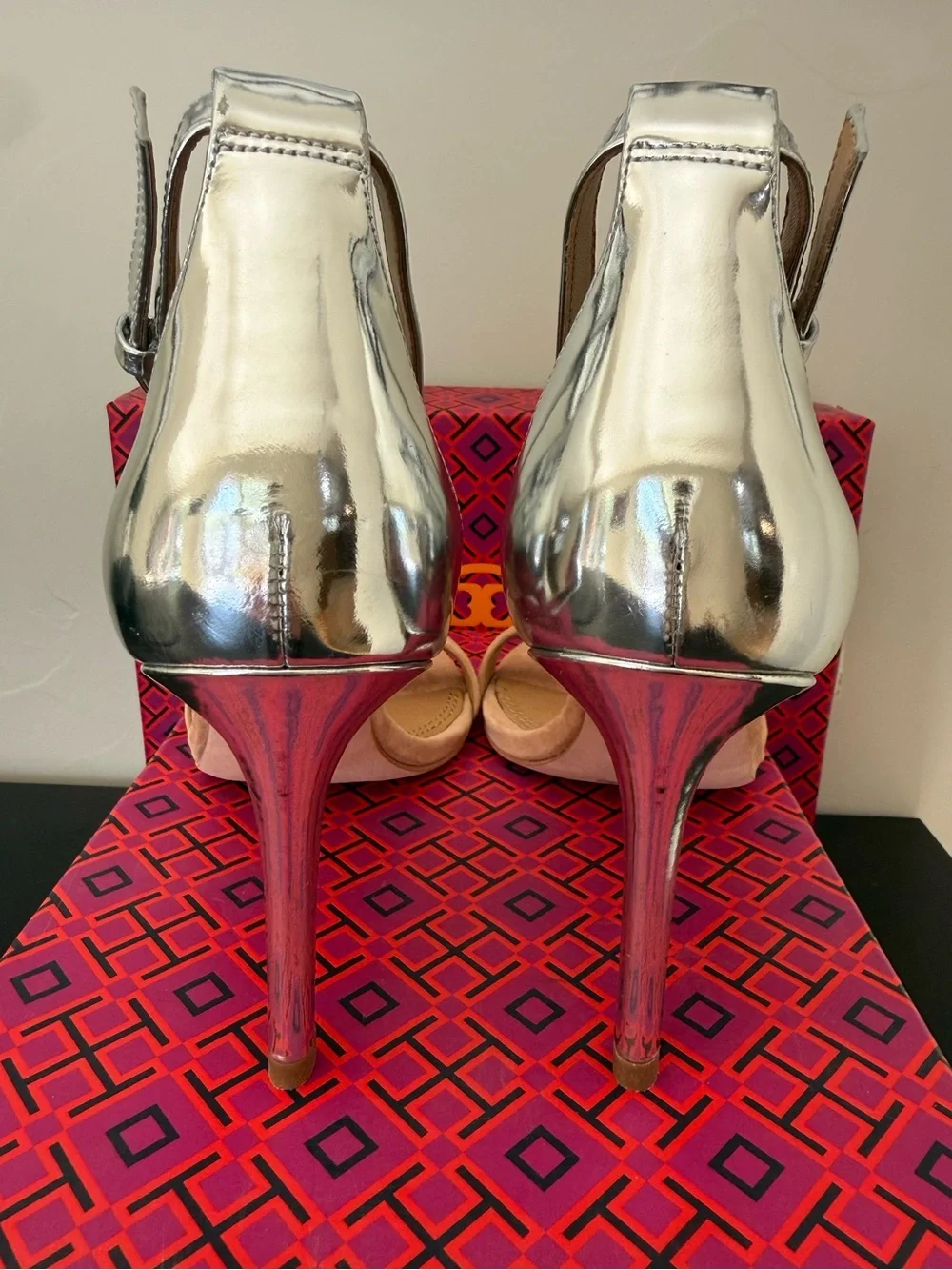 Tory Burch tory burch